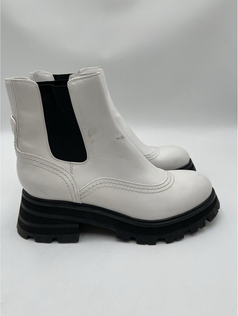 Women’s Alexander McQueen Wander Leather Chelsea Platform Lug Boots Size 41